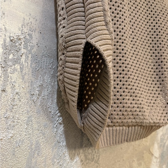 Varley Liliana Sleeveless Knit Gilet - Picture 5 of 6